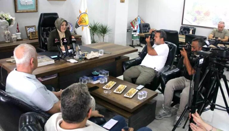 ak-parti-kutahya-il-baskanindan-belediye-meclisi-aciklamalari-Dugs124z.jpg